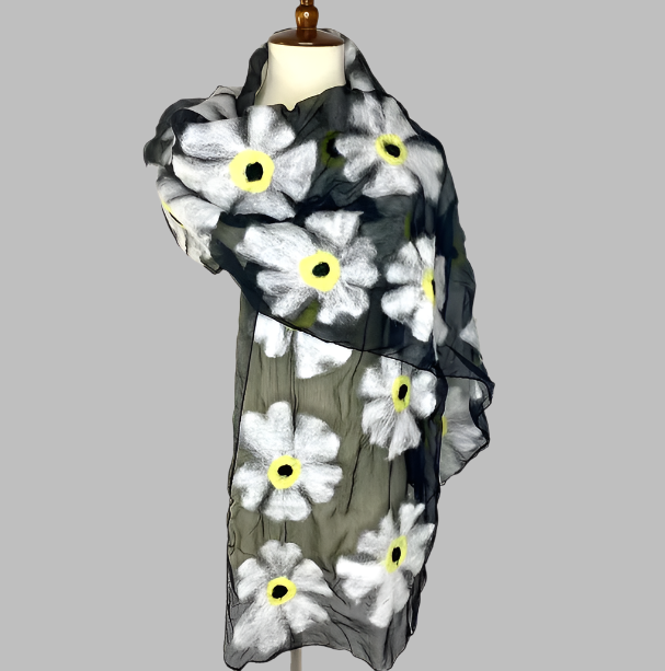 White Daisy