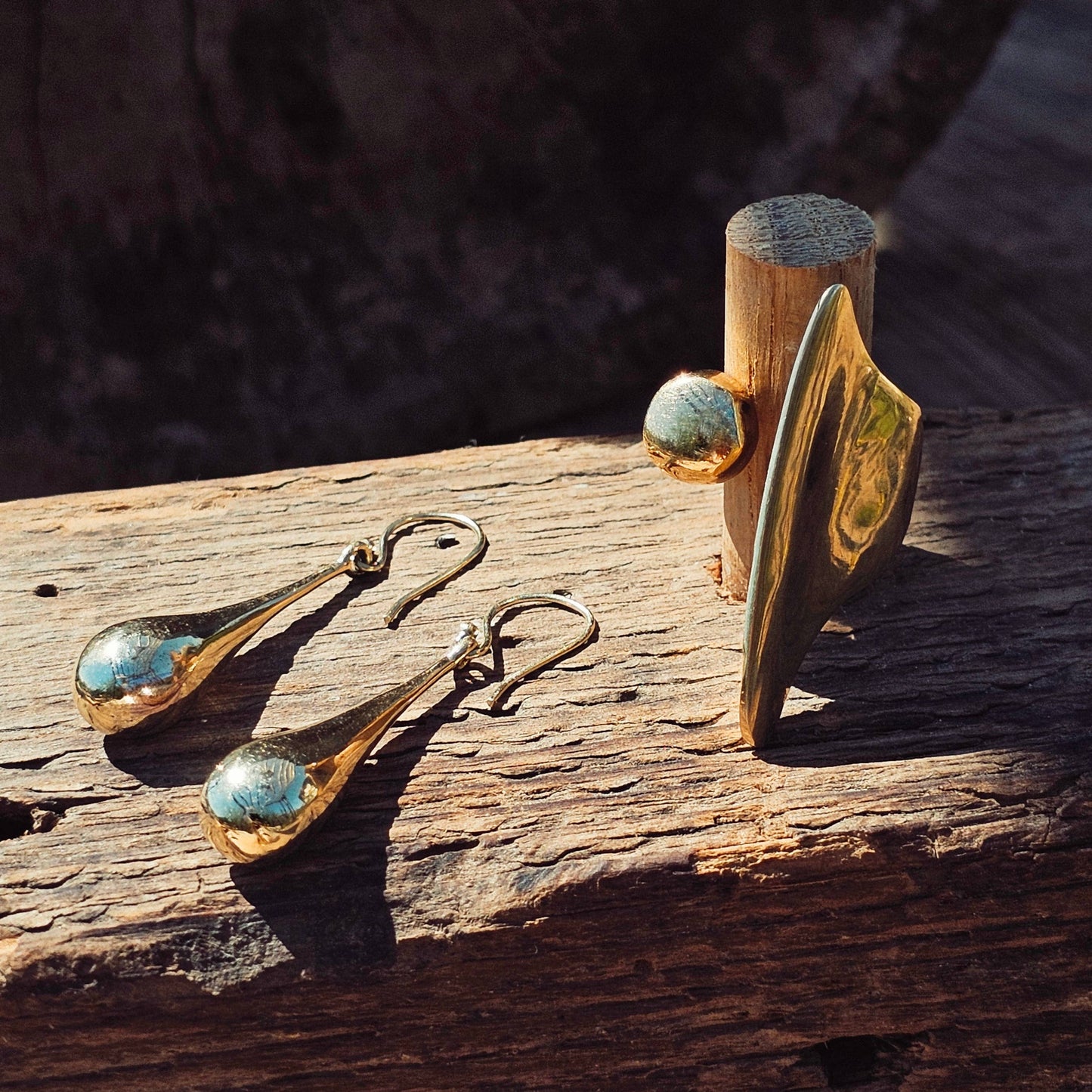 Brass droplet teardrop tear handing dangle earrings