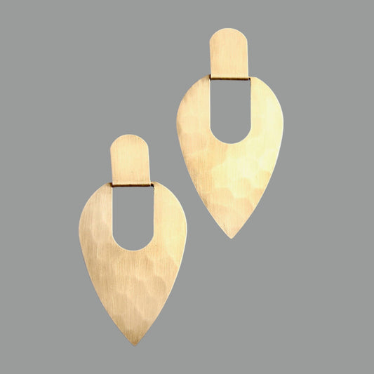 Geometric hammered brass post earrings