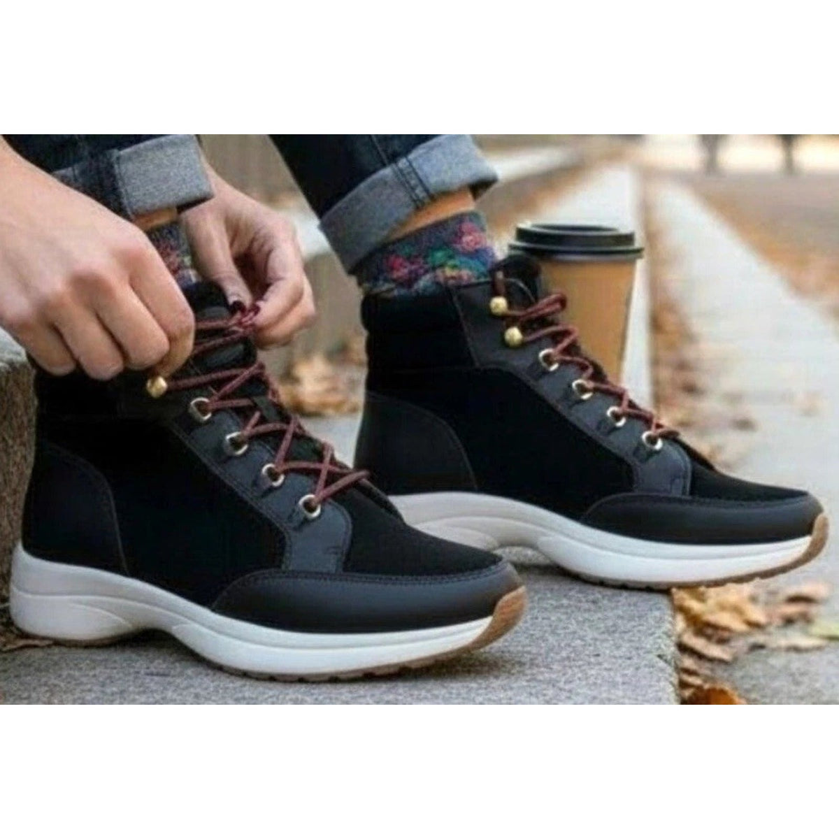 NIB Lauren by Ralph Lauren Black Rylee Hiker Sneakers - Size 6.5M