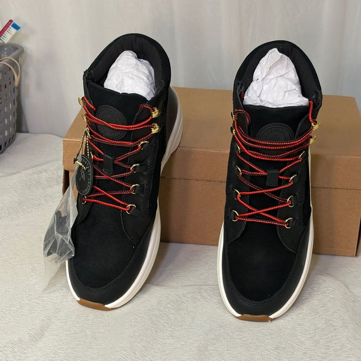NIB Lauren by Ralph Lauren Black Rylee Hiker Sneakers - Size 6.5M