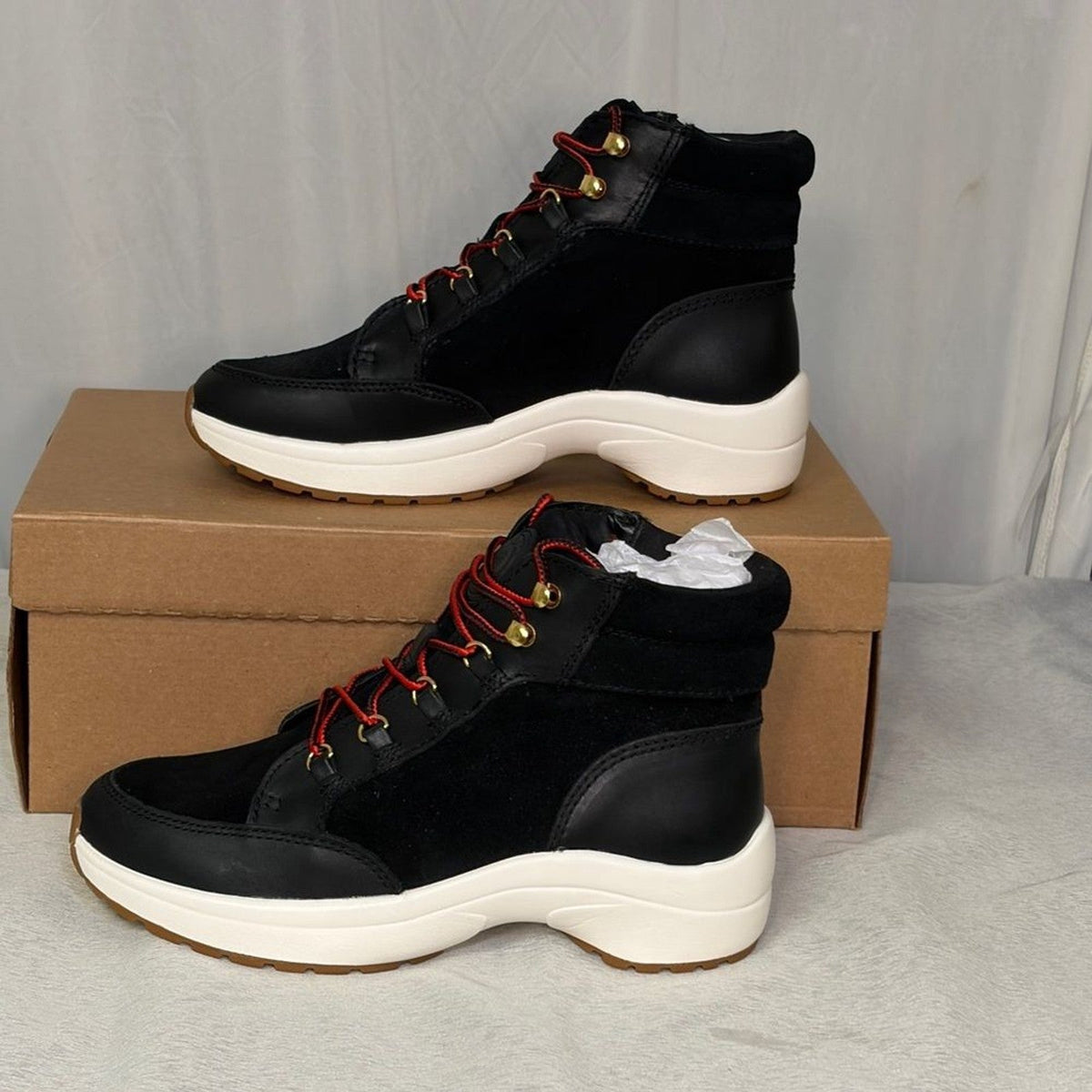 NIB Lauren by Ralph Lauren Black Rylee Hiker Sneakers - Size 6.5M