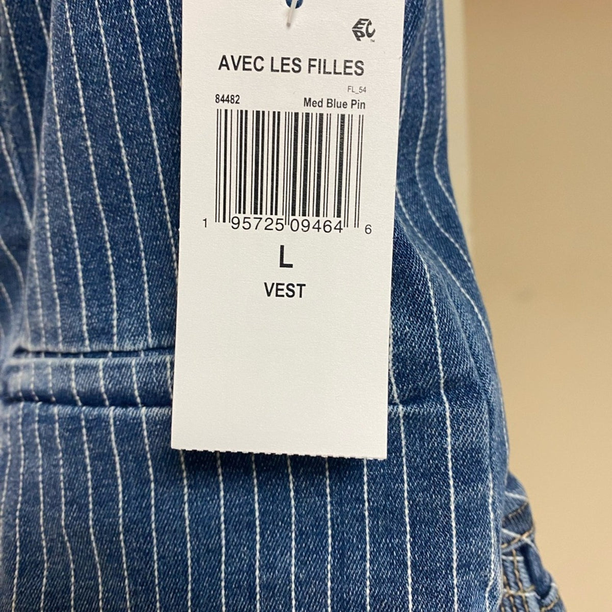 NWOT Avec Les Filles Women's Tailored Fitted Button-Front Vest